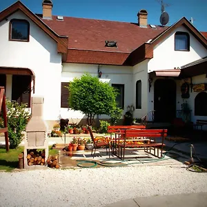 ** Hotel Palota Węgry